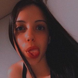 Meet your Posher, Chloe